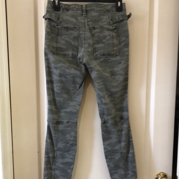 HEI HEI Anthropologie Olive Green Camo Pants - Picture 5 of 7